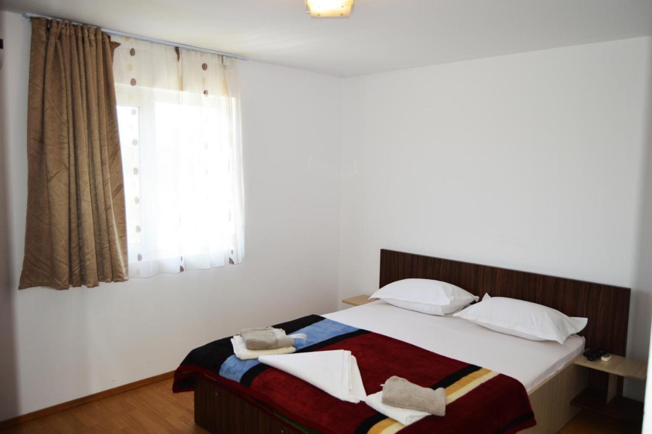 Pensiunea Zelezneac Hotel Băltenii de Sus Екстериор снимка