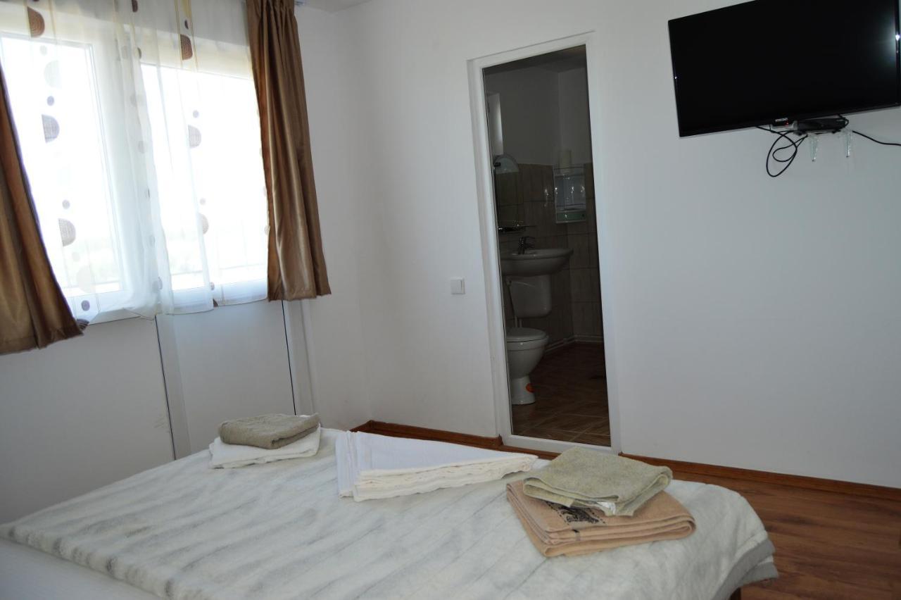 Pensiunea Zelezneac Hotel Băltenii de Sus Екстериор снимка