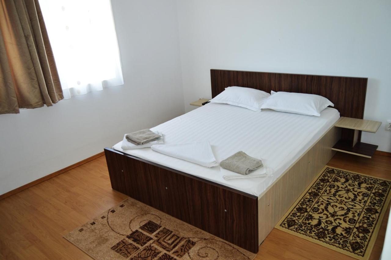 Pensiunea Zelezneac Hotel Băltenii de Sus Екстериор снимка